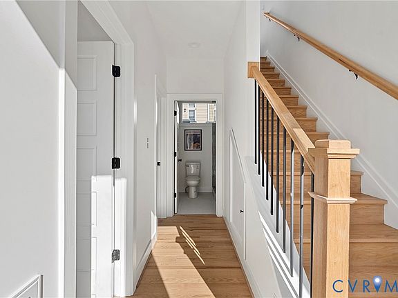 4th image of 220 N 20th St #U4