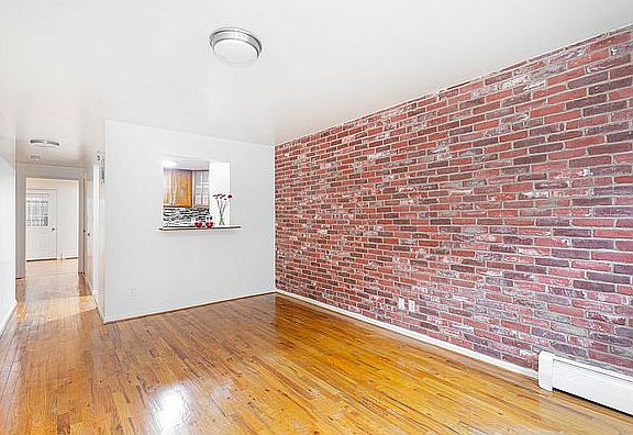 4th image of 127 W 132nd St