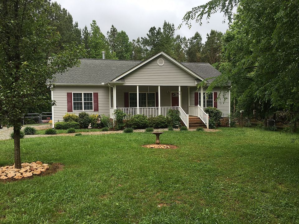 1st image of 610 Sinai Cir