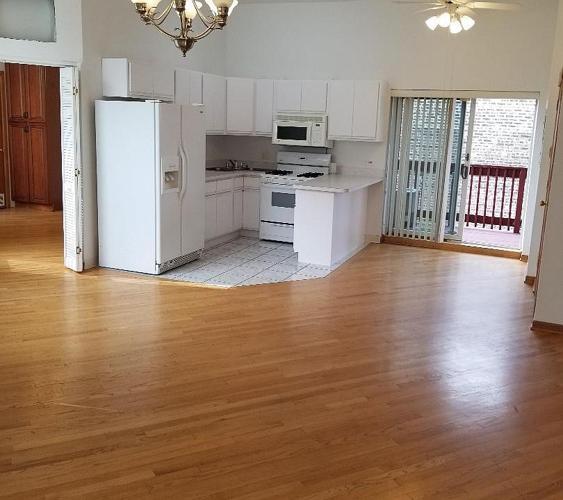 1st image of 3801 S Archer Ave #3