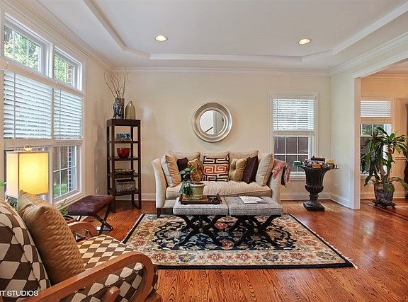4th image of 1425 Country Ln