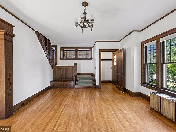 5th image of 2517 W 42nd St