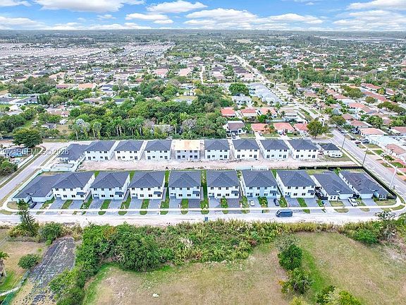 4th image of 22555 SW 125th Ave #13A