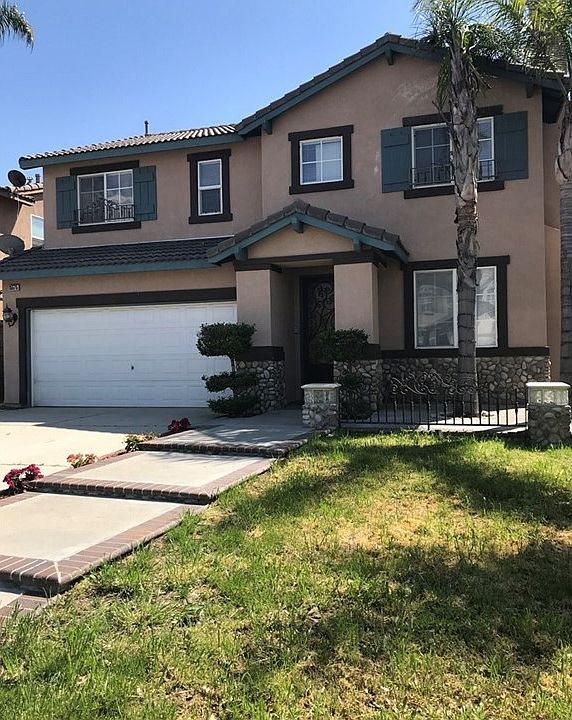 1st image of 15575 Darlene Ln