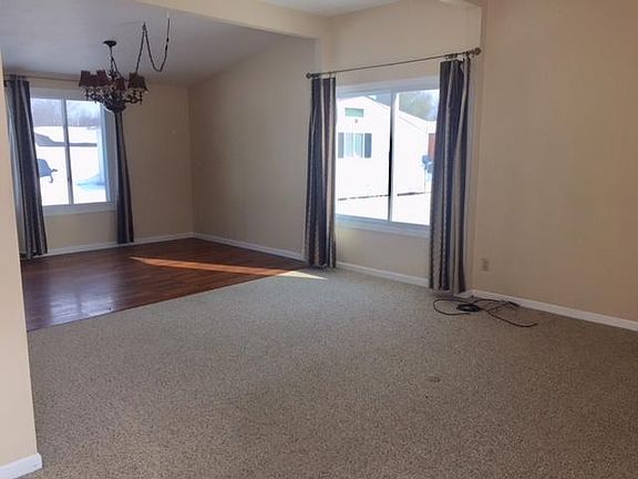 2nd image of 14 Clubhouse Dr