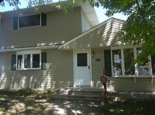 411 Water St, Thornton, IL 60476