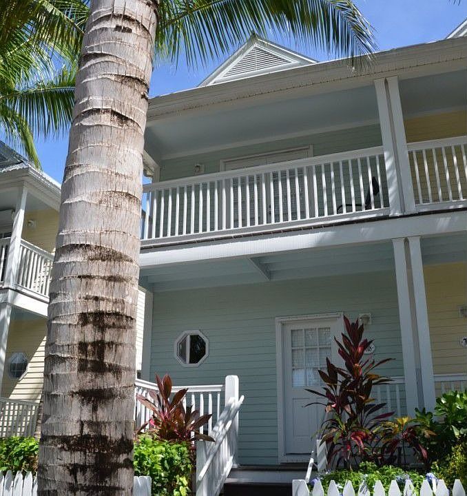 Front View Of Hawks Cay Villa