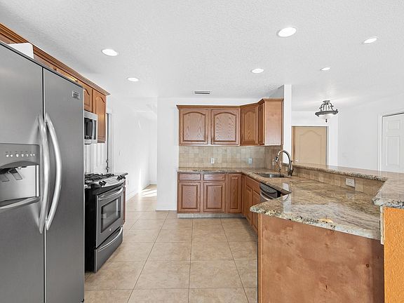 2nd image of 6221 SW 15th Court