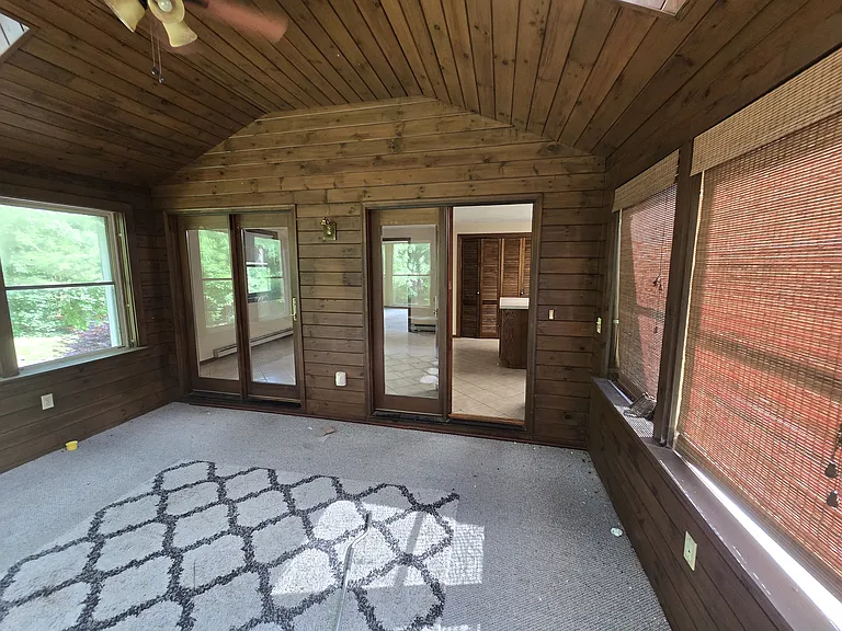 35 N Lowell Rd — Photo 10