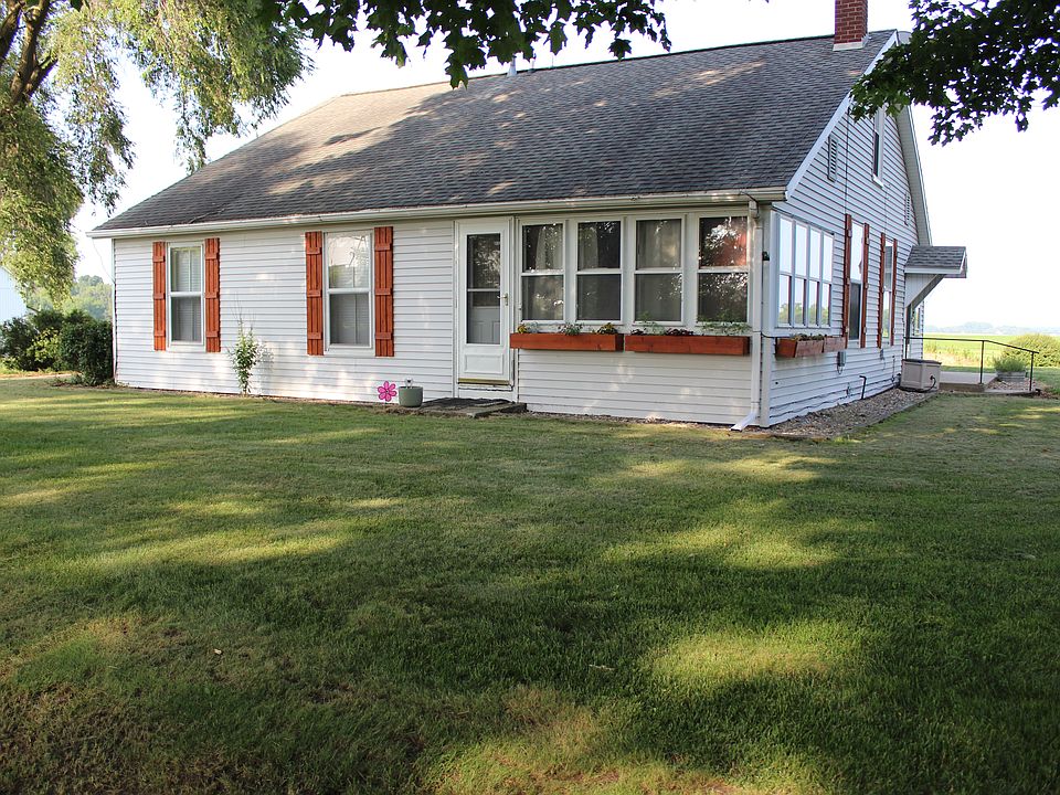 1st image of 60250 Crumstown Hwy