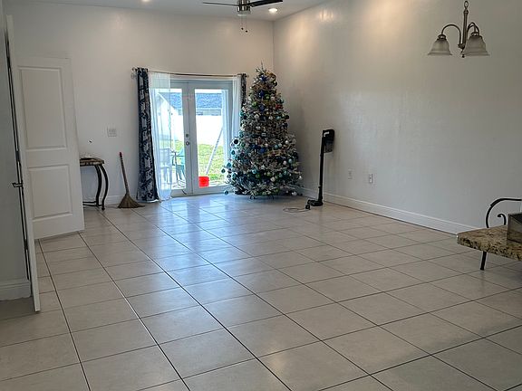 4th image of 3326 Santa Barbara Blvd