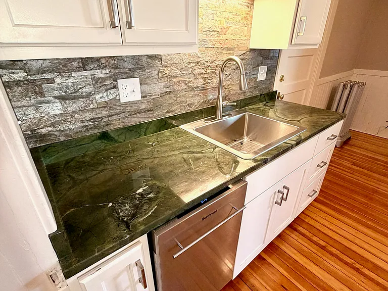 69 S Pleasant St #12 — Photo 9