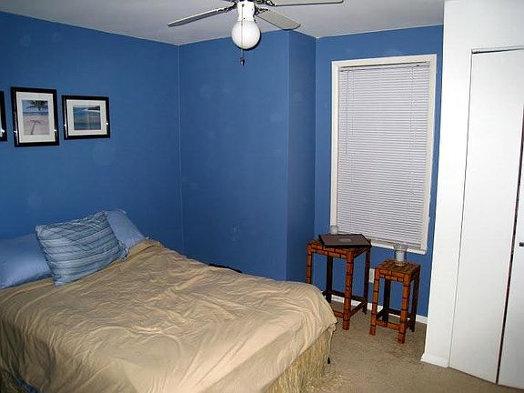 Downstairs bedroom with closet.