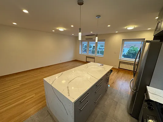 Rented by Capri Jet Realty Corp | media 8