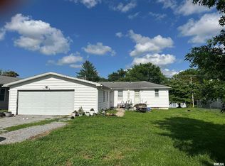 625 N 9th St, Murphysboro, IL 62966