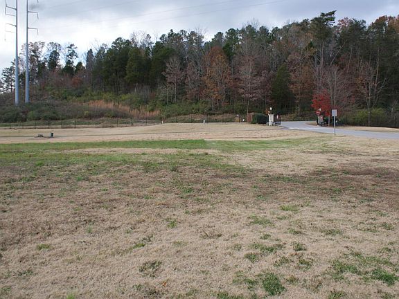 2nd image of 202 Augusta Ln