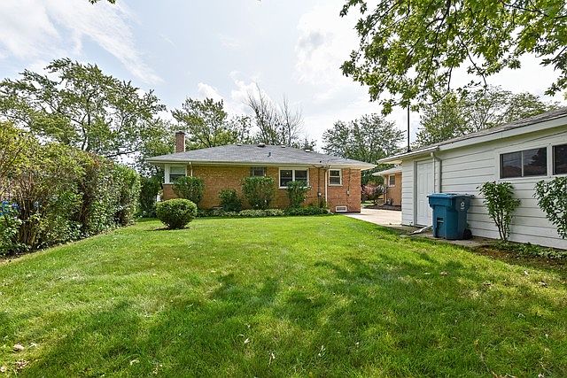 2nd image of 16648 Dobson Ave