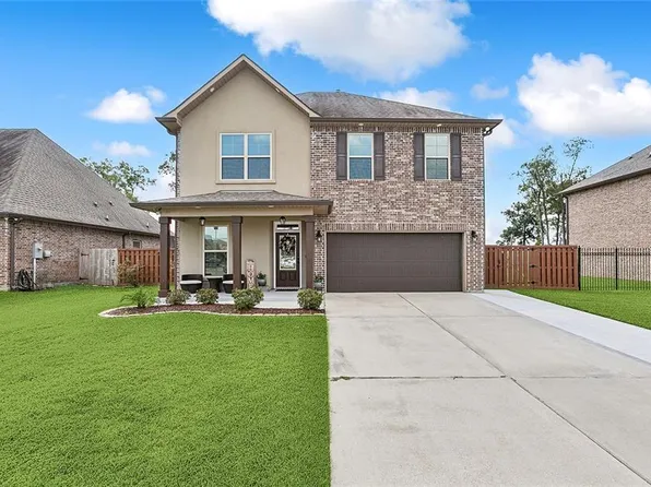 7405 Silverado Dr, Marrero, LA 70072