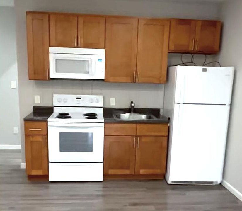 2nd image of 5319 Greene St #1