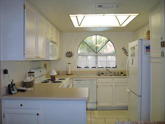 2nd image of 700 E Mesquite Cir Unit L208