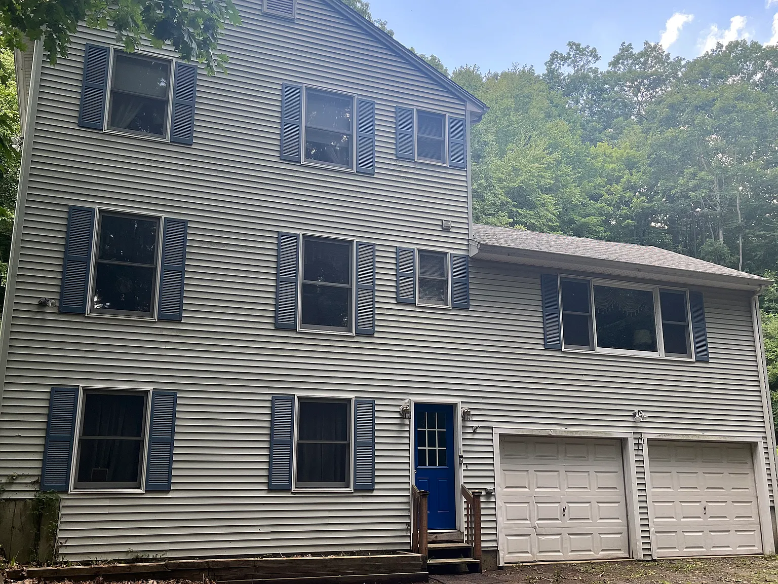 3 bed, 2.5 bath, 2875 sqft, $3,250 — Photo 2