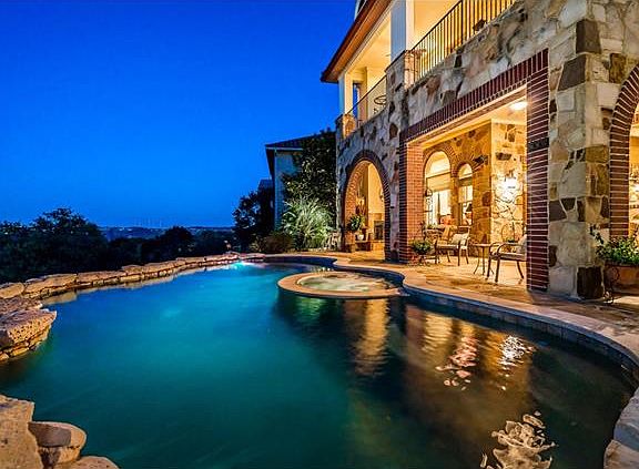 3rd image of 14618 Mansfield Dam Ct Villa #14