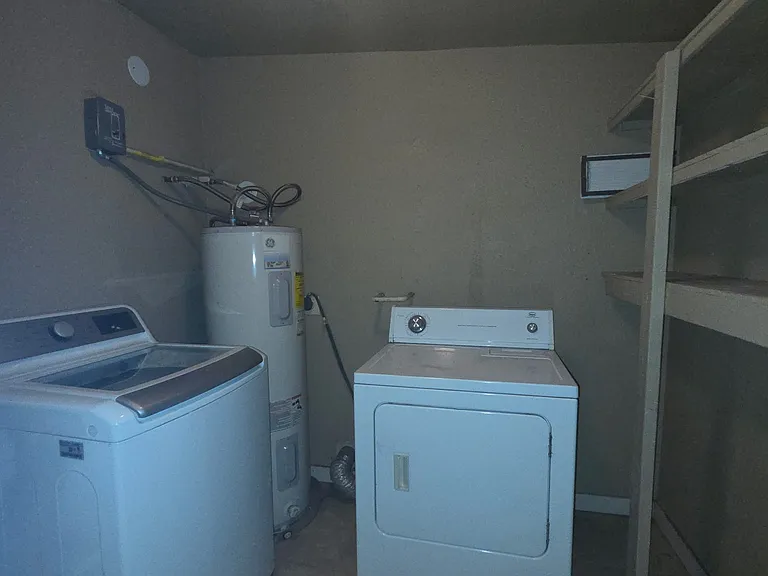 804 W Colgate Dr — Photo 15