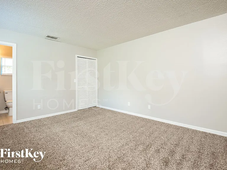 6363 Brack St — Photo 8