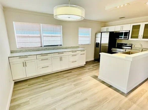 38 Pine Arbor Ln APT 202, Vero Beach, FL 32962