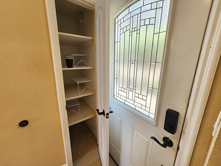 620 W Doran St #7 — Photo 32
