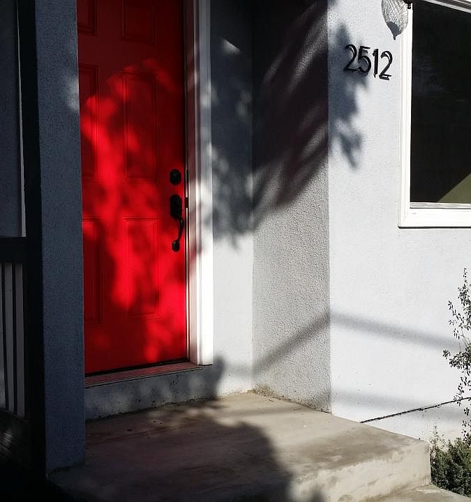 1st image of 2512 S Bentley Ave