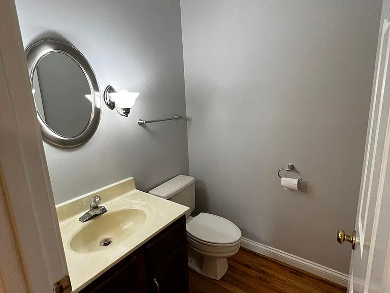 1100 Stowbridge Ln — Photo 10