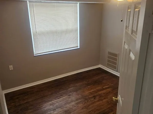 5647 Hamilton Ave APT 4, College Hl, OH 45224