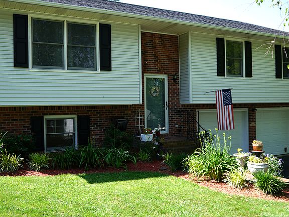 2nd image of 55 Cove Hills Ln