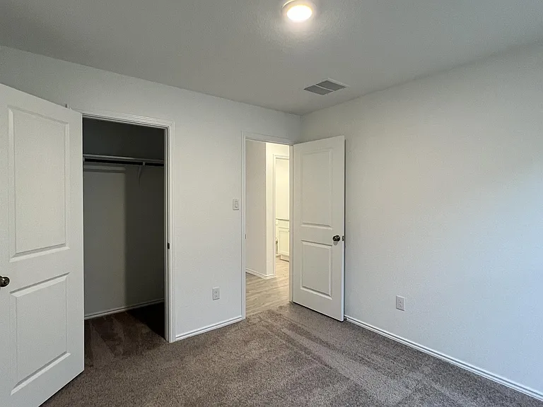 9904 Wye Ml — Photo 23