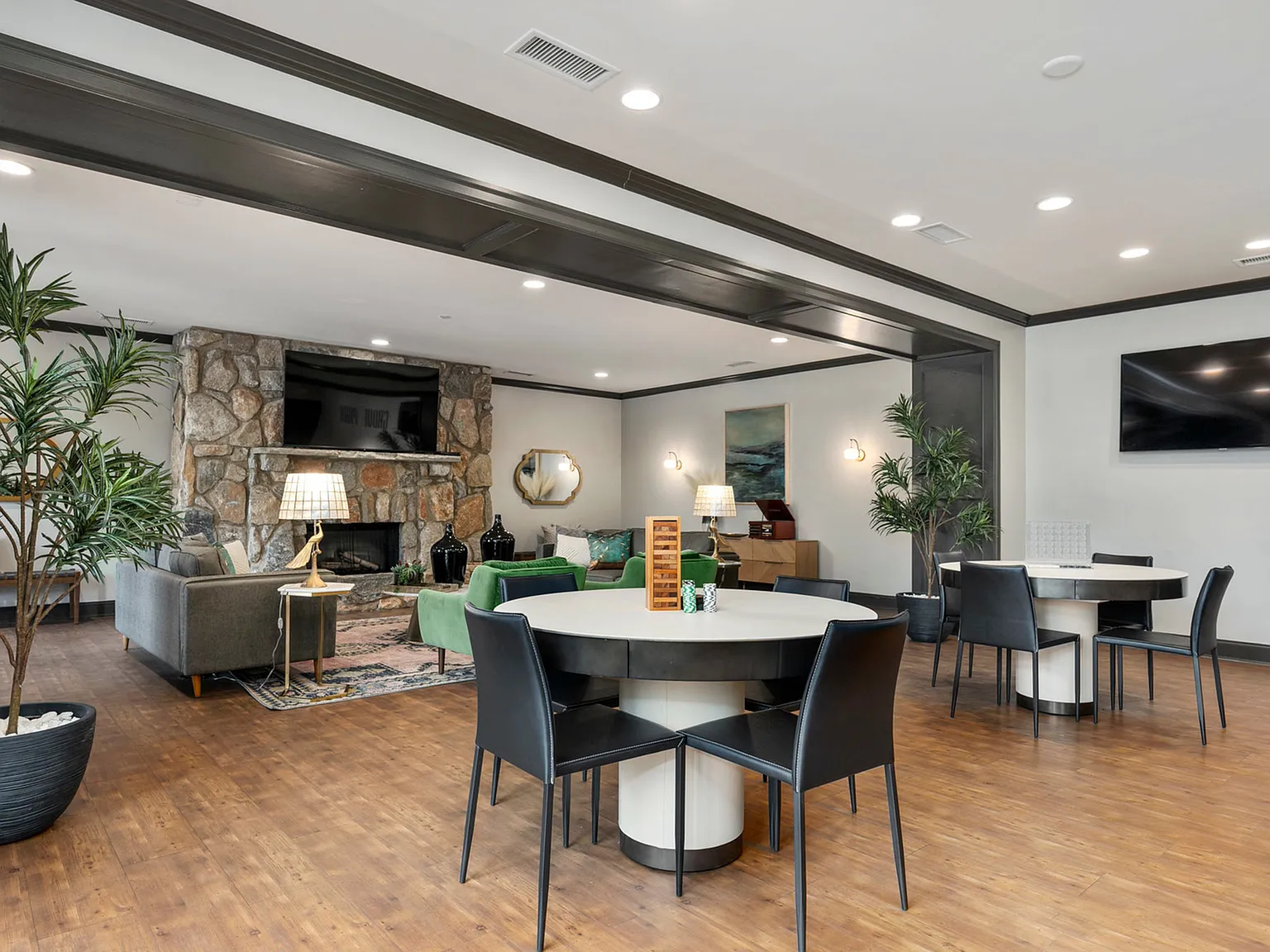 Grove Park Apartments — Photo 4