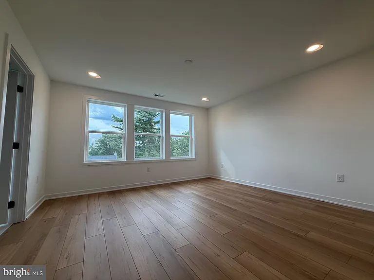 111 Brianna Ct #6 — Photo 23