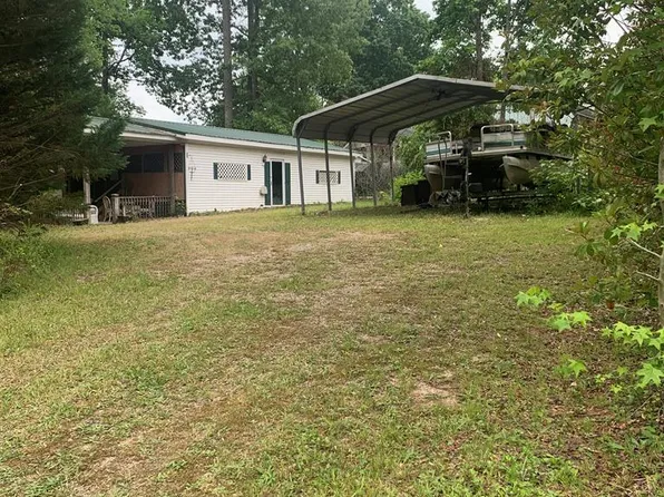 138 Deer Dr, Bracey, VA 23919