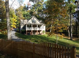 23 Southgate Cir, Charles Town, WV 25414