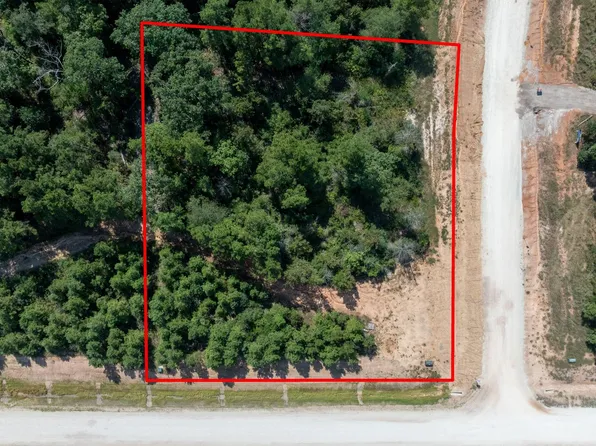 15645 Woodlife Rd, Willis, TX 77378