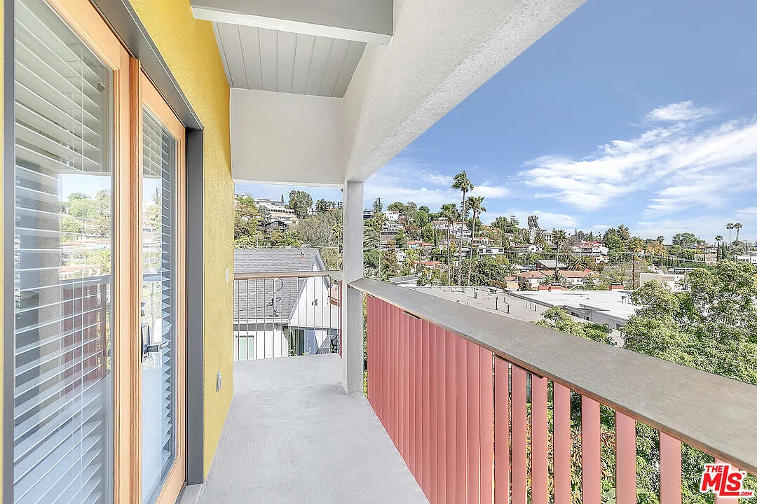 1 bed, 2.0 bath, 1000 sqft, $3,995 — Photo 1