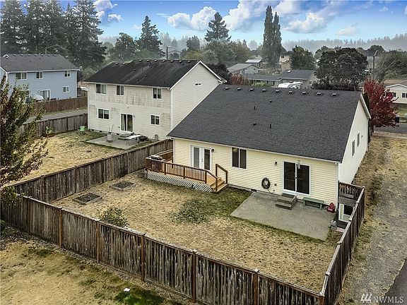 Fully fenced in back yard. 