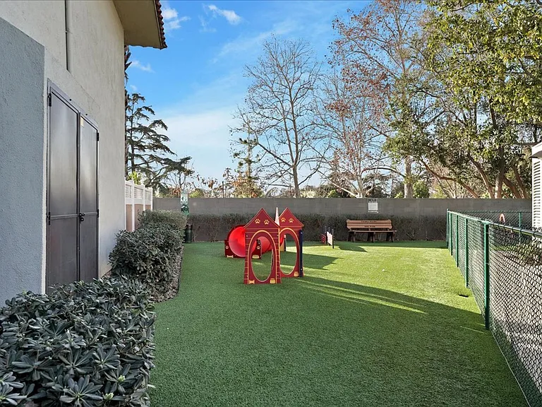 Tierra Palms Apartment Homes — Photo 102