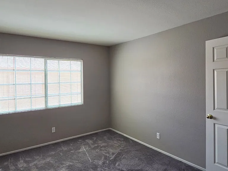 690 Barbary Coast Ave — Photo 20