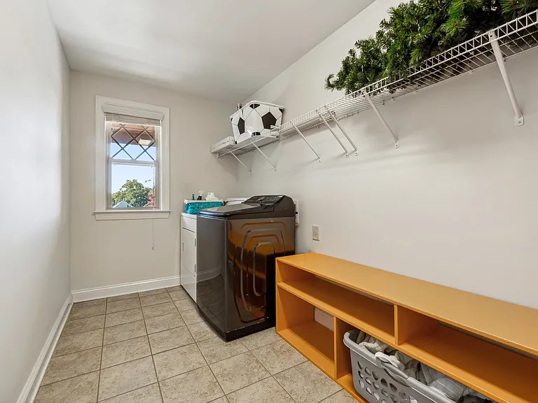 5860 Bluff Heights Dr — Photo 25