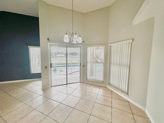 4th image of 16415 Lake Heather Dr