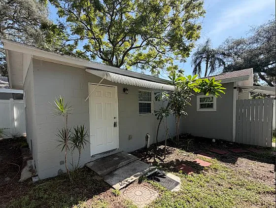 1 bed, $995 — Photo 1