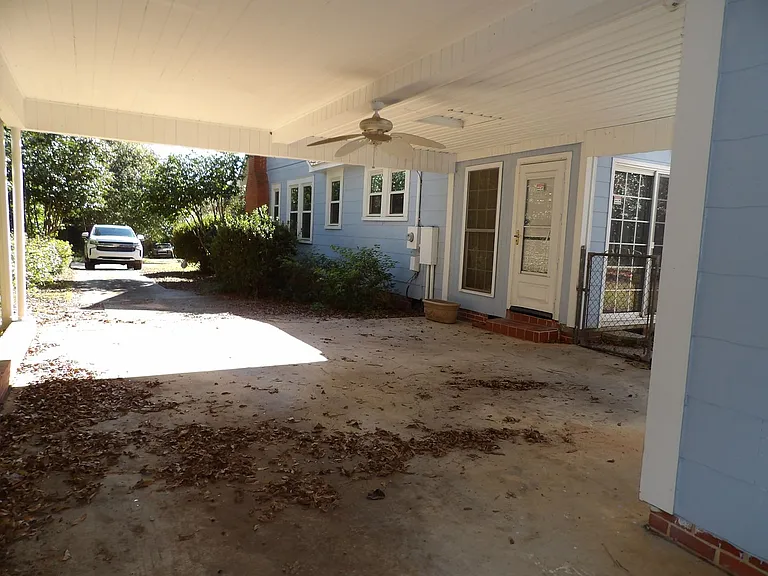 808 Crawford Ave — Photo 10
