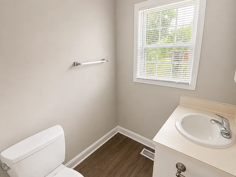 303 Providence Rd — Photo 11