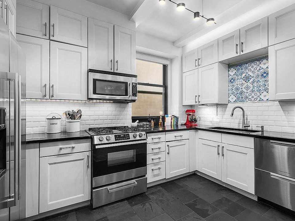 1st image of 35 W 82nd St APT 1B
